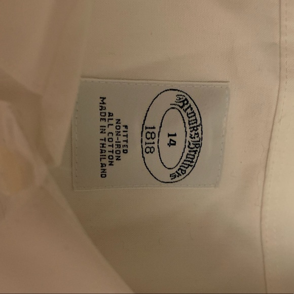 White sleeveless blouse Brooks Brother size 14 - Picture 2 of 3